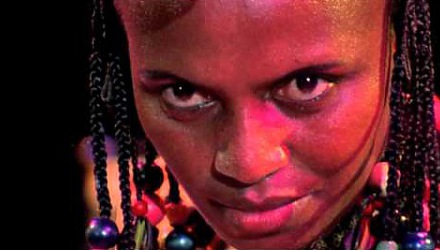 Szenenbild aus dem Film 'Mama Africa - Miriam Makeba'