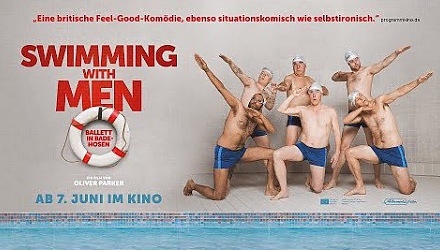 Szenenbild aus dem Film 'Swimming With Men'