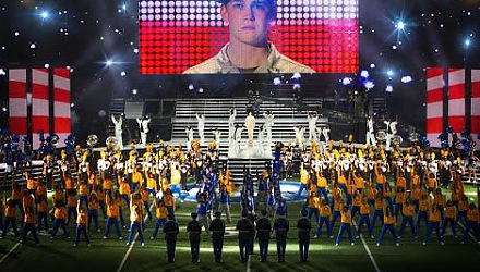 Szenenbild aus dem Film 'Die irre Heldentour des Billy Lynn'