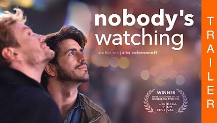 Szenenbild aus dem Film 'Nobody's Watching'