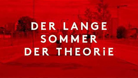 Szenenbild aus dem Film 'Der lange Sommer der Theorie'