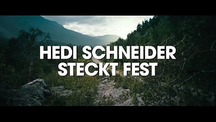 Szenenbild aus dem Film 'Hedi Schneider steckt fest'