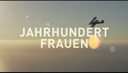 Szenenbild aus dem Film 'Jahrhundertfrauen'