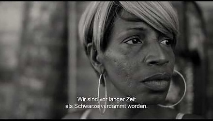 Szenenbild aus dem Film 'What You Gonna Do When The World's On Fire?'