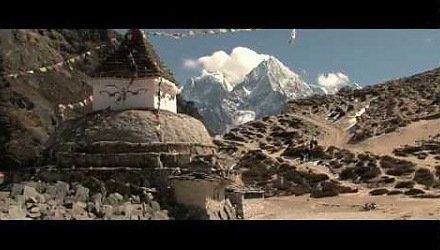 Szenenbild aus dem Film 'Wie zwischen Himmel und Erde'