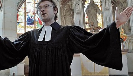 Szenenbild aus dem Film 'Pfarrer'