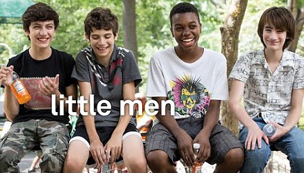 Szenenbild aus dem Film 'Little Men'