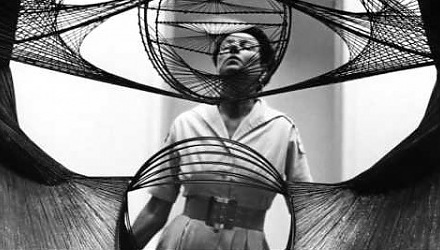 Szenenbild aus dem Film 'Peggy Guggenheim - Ein Leben für die Kunst'